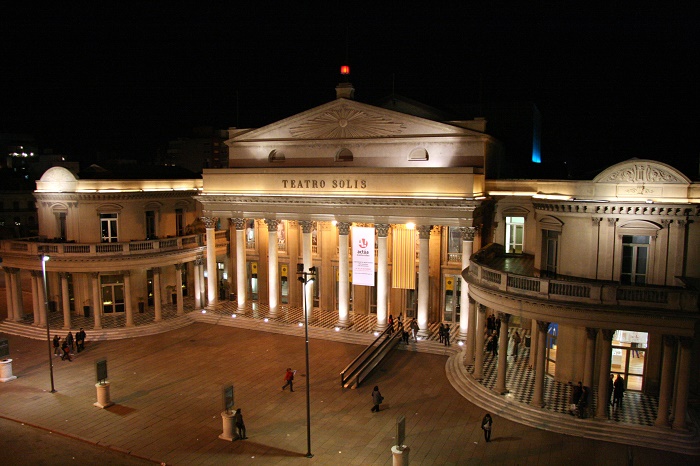wisata uruguay solis theater